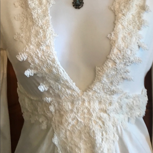 NWT WHITE HOUSE BLACK MARKET CROCHET LACE TOP - Picture 5 of 5